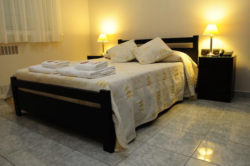 Hotel Euzko Alkartasuna Macachín Cameră foto