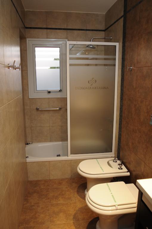 Hotel Euzko Alkartasuna Macachín Cameră foto